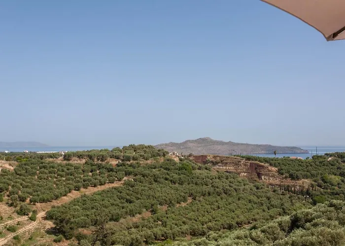 Hillside Seaview Apartment