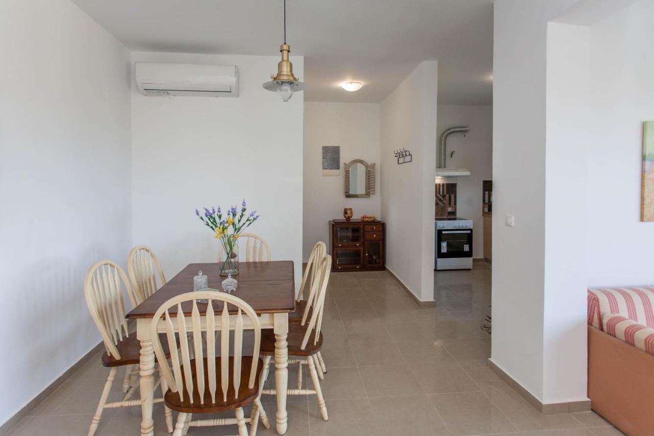 Hillside Seaview Apartment
