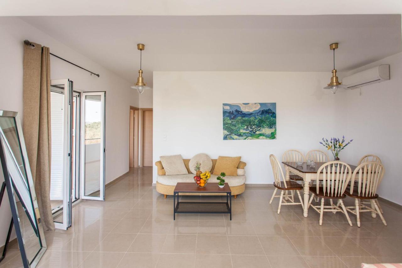 Hillside Seaview Apartament *